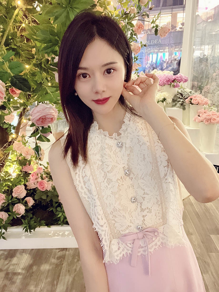 私人伴游—小雅：一段温馨而独特的旅程